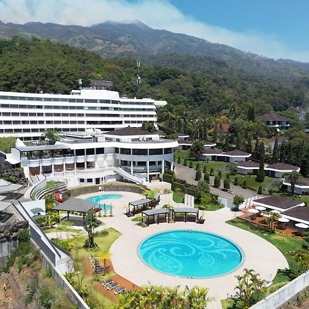Surya Hotel & Cottages Prigen Εξωτερικό φωτογραφία