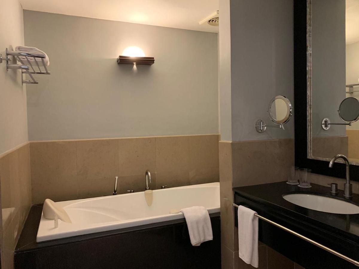 Surya Hotel & Cottages Prigen Εξωτερικό φωτογραφία