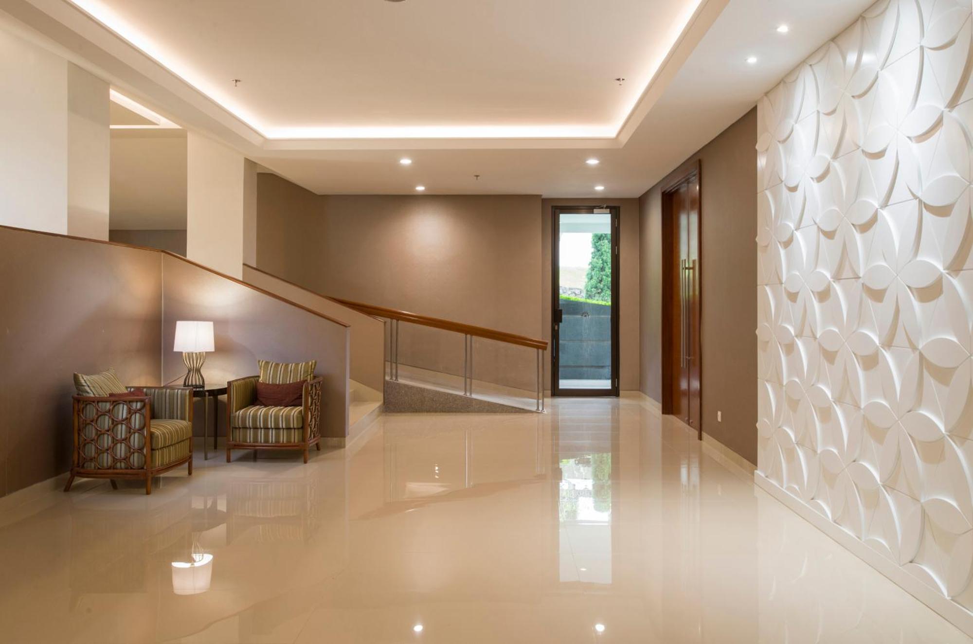 Surya Hotel & Cottages Prigen Εξωτερικό φωτογραφία