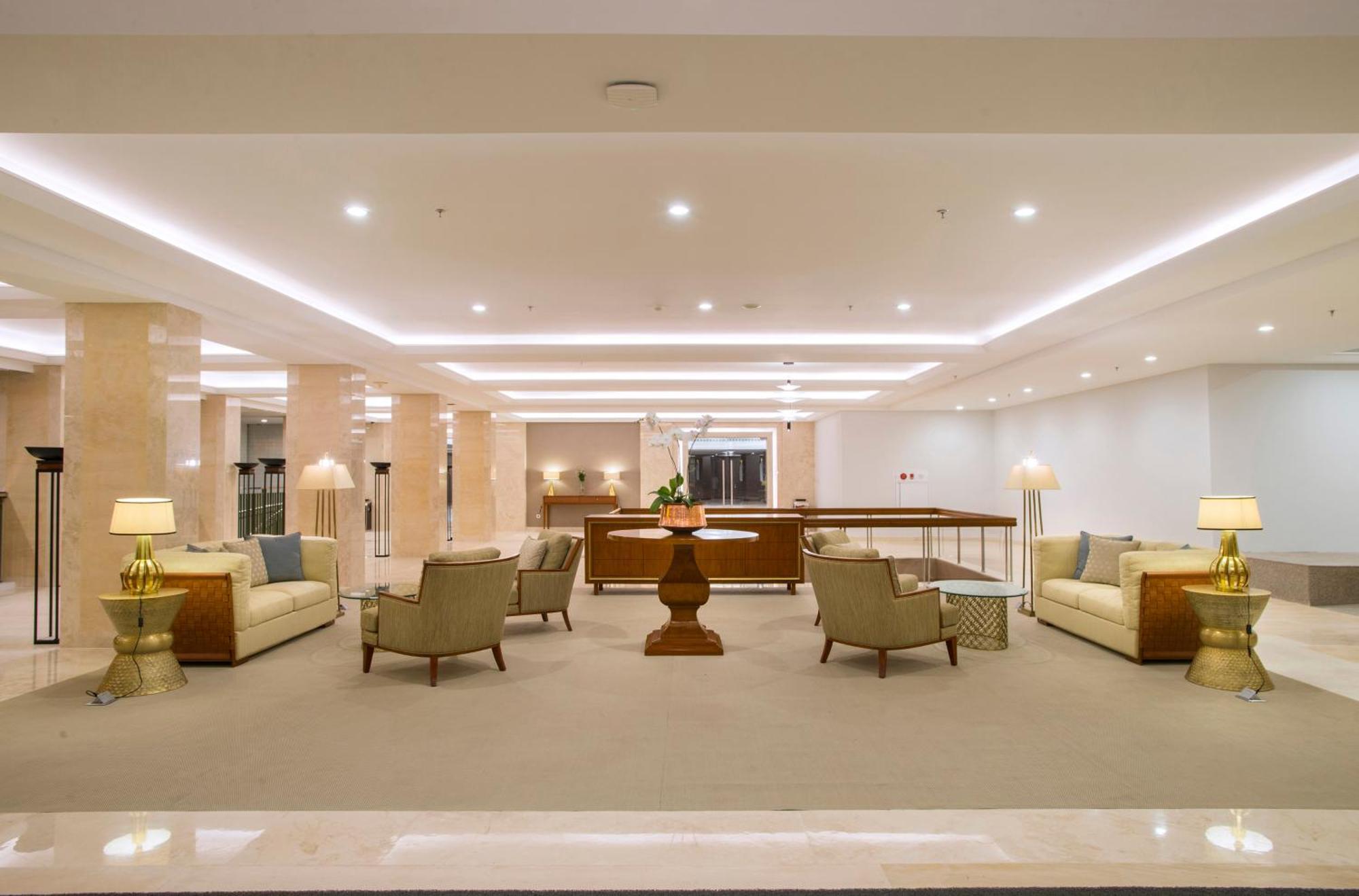 Surya Hotel & Cottages Prigen Εξωτερικό φωτογραφία
