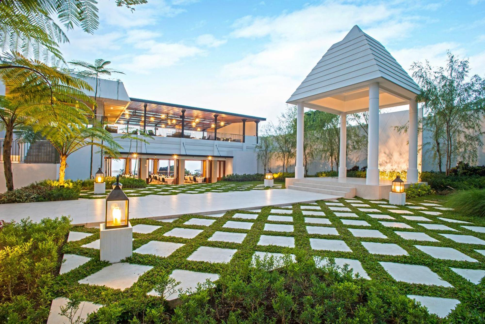Surya Hotel & Cottages Prigen Εξωτερικό φωτογραφία