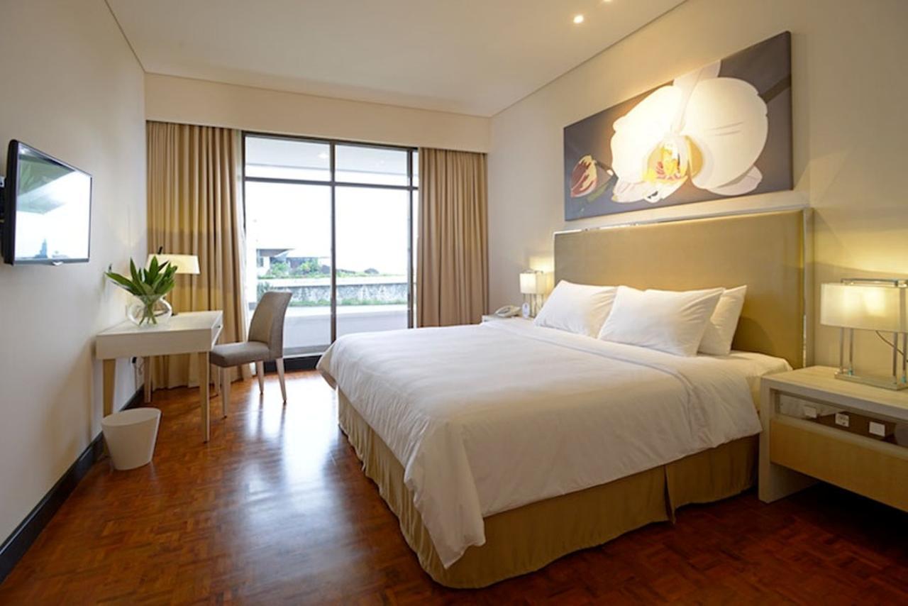 Surya Hotel & Cottages Prigen Εξωτερικό φωτογραφία