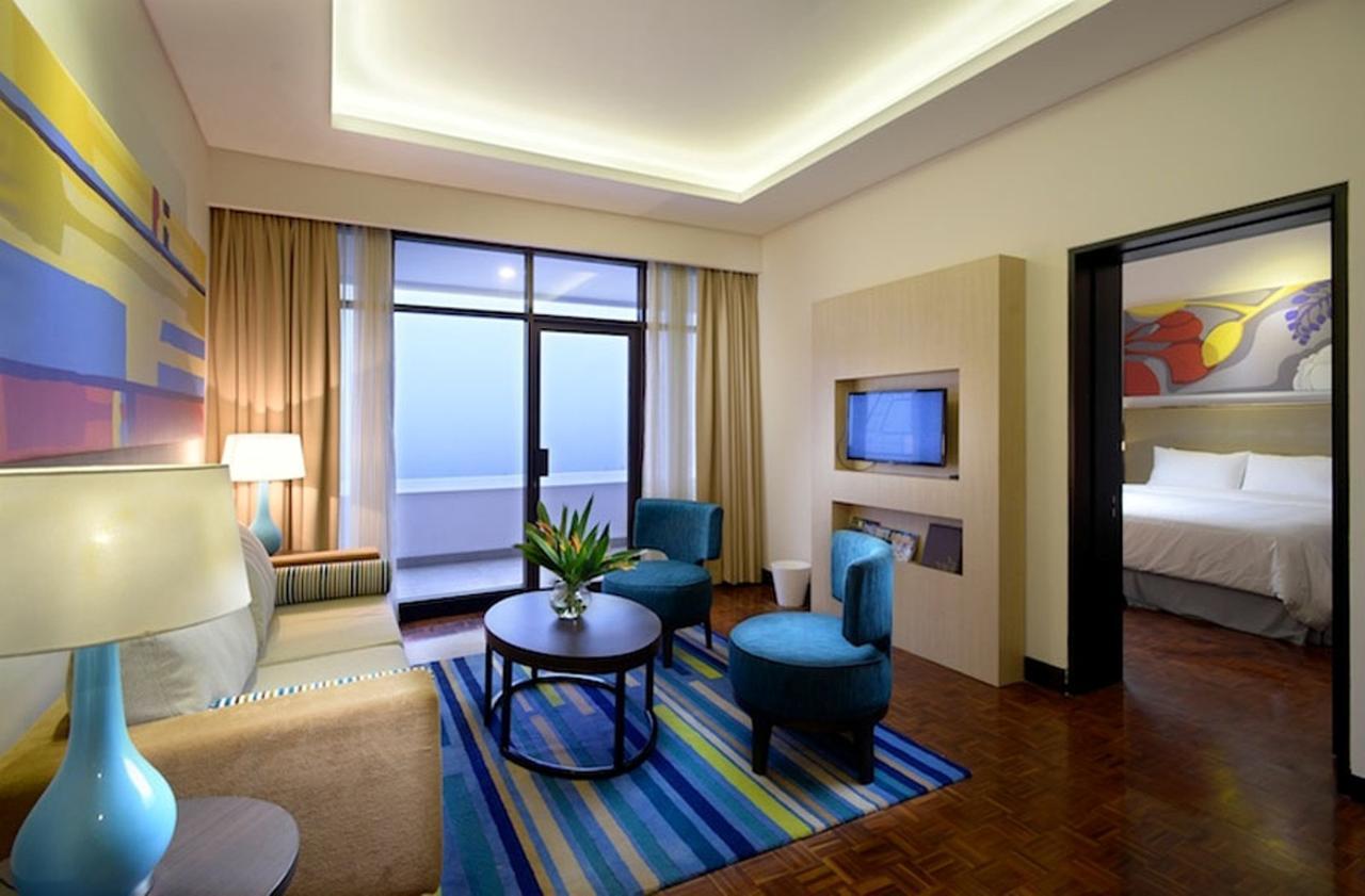 Surya Hotel & Cottages Prigen Εξωτερικό φωτογραφία